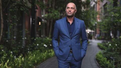 Joe Rogan Height Secrets The Truth Behind His Real Height, Comparisons, and Myths